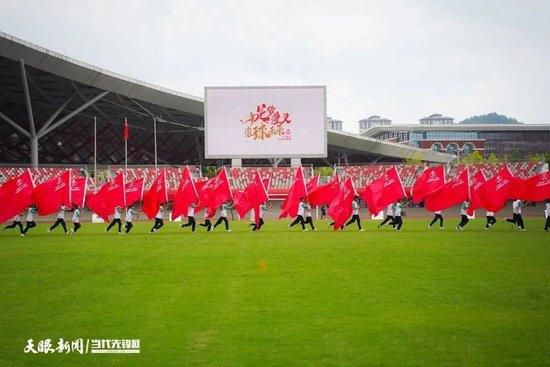 休息归来双方拉锯战打得非常艰苦，节中双方都出现违体犯规；不过拉锯战中还是广东技高一筹，他们轰出一波27-12的攻势一举反超比分；广厦方面似乎在抗议裁判判罚，在最被动的时刻直接五上五下，部分球员更是板凳末端球员出战，这之后广厦火力骤降，广东逐渐将优势扩大至两位数奠定胜局。